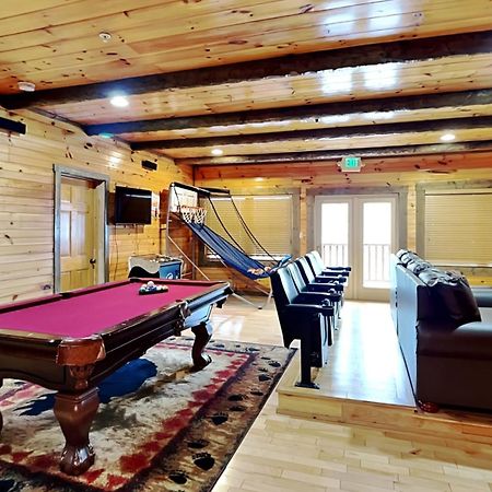 גטלינבורג Pine Tree Lodge מראה חיצוני תמונה