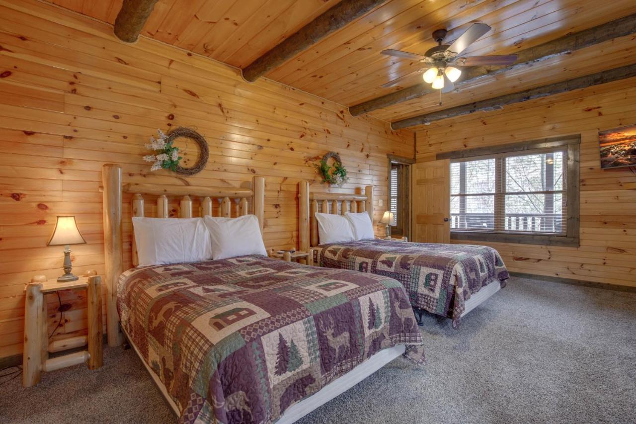 גטלינבורג Pine Tree Lodge מראה חיצוני תמונה