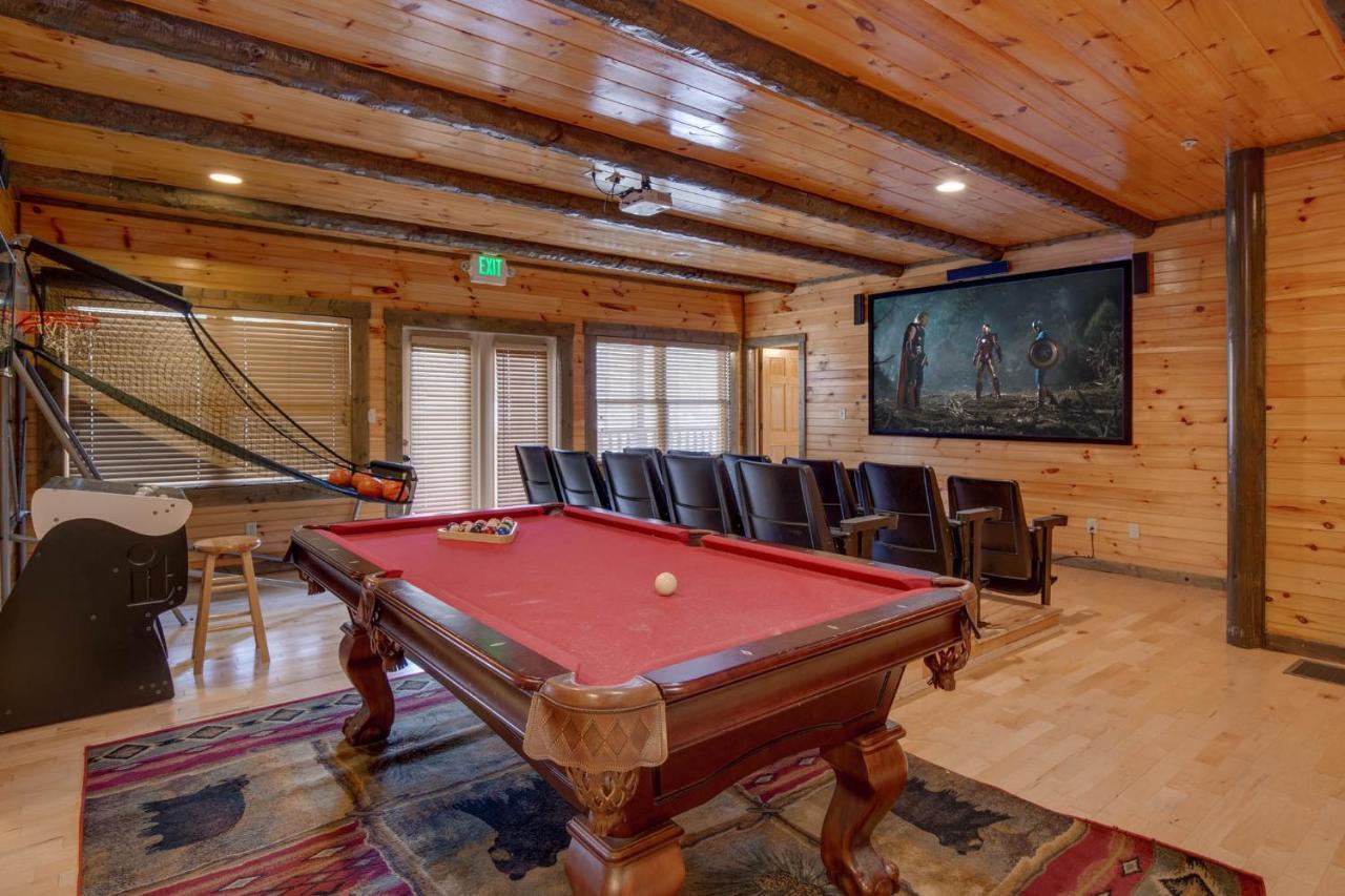 גטלינבורג Pine Tree Lodge מראה חיצוני תמונה