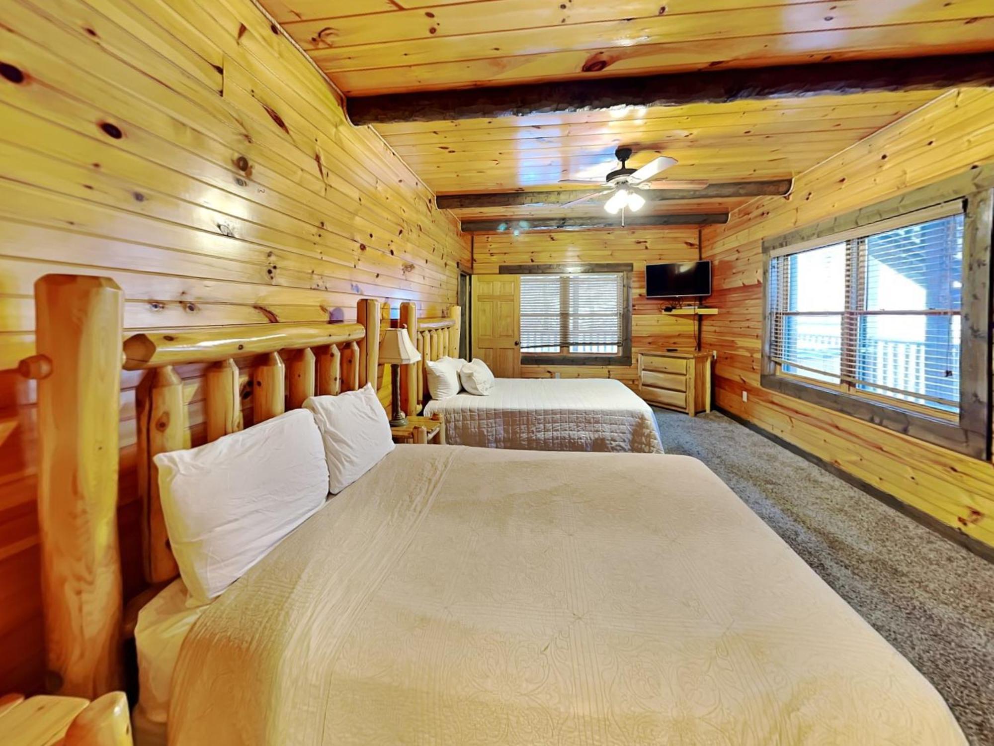 גטלינבורג Pine Tree Lodge מראה חיצוני תמונה