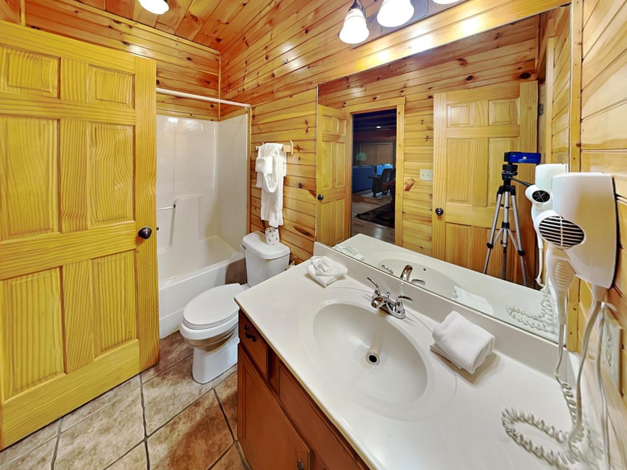גטלינבורג Pine Tree Lodge מראה חיצוני תמונה